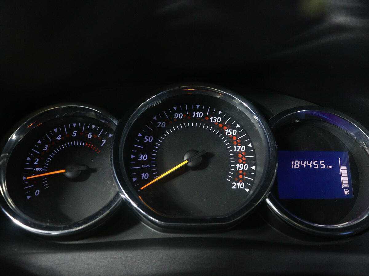 Рено Сандеро б/у, 2015, Механическая. Фото: #8