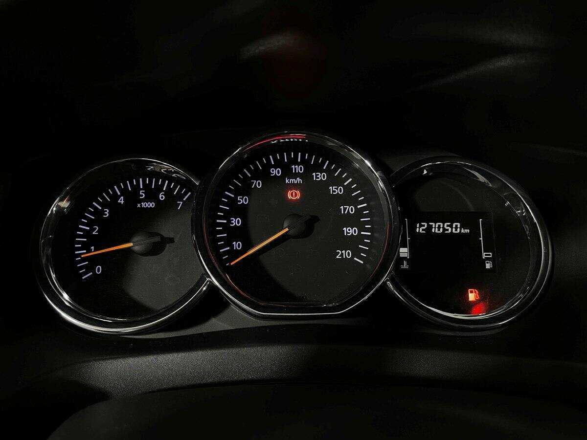 Рено Логан б/у, 2019, Механическая. Фото: #10