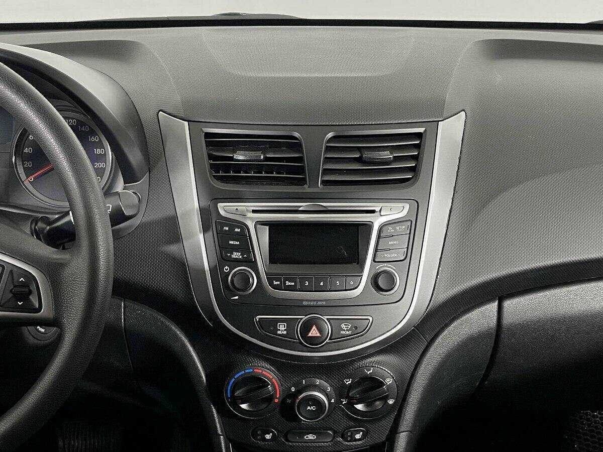 Хендай Солярис б/у, 2015, Автоматическая. Фото: #11