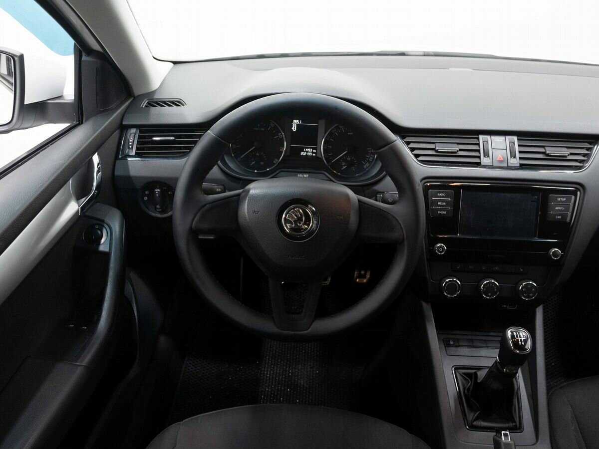 Шкода Октавия б/у, 2018, Механическая. Фото: #14