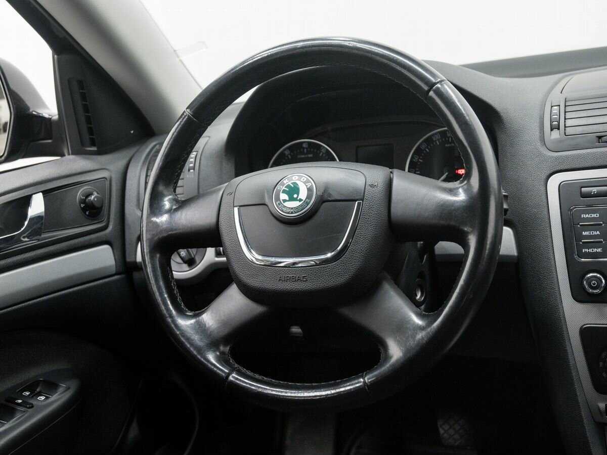 Шкода Октавия б/у, 2012, Роботизированная. Фото: #9