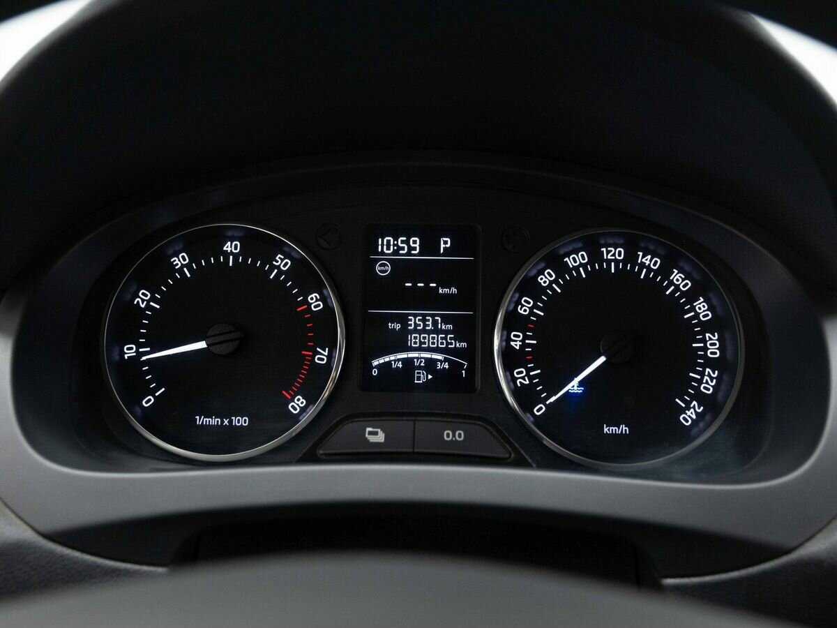 Шкода Рапид б/у, 2015, Автоматическая. Фото: #14