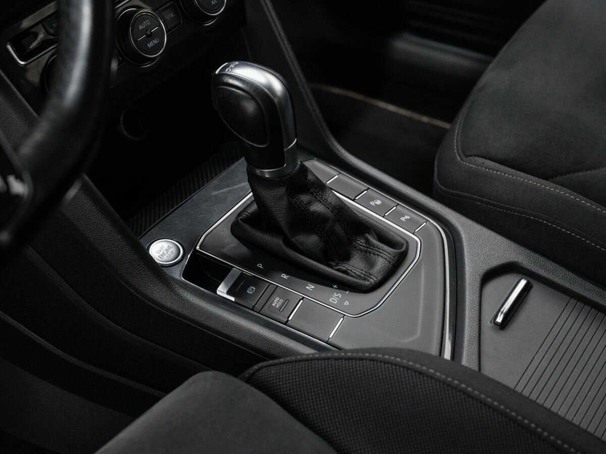 Фольксваген Тигуан б/у, 2017, Роботизированная. Фото: #18