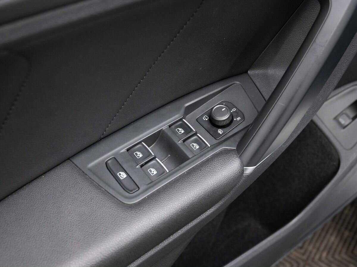 Фольксваген Тигуан б/у, 2018, Роботизированная. Фото: #18