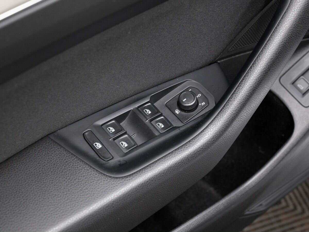 Фольксваген Пассат б/у, 2017, Роботизированная. Фото: #17