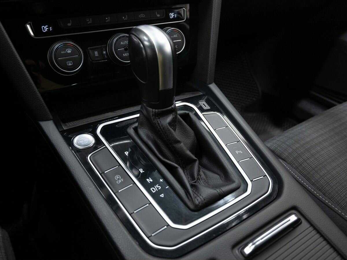 Фольксваген Пассат б/у, 2020, Роботизированная. Фото: #21