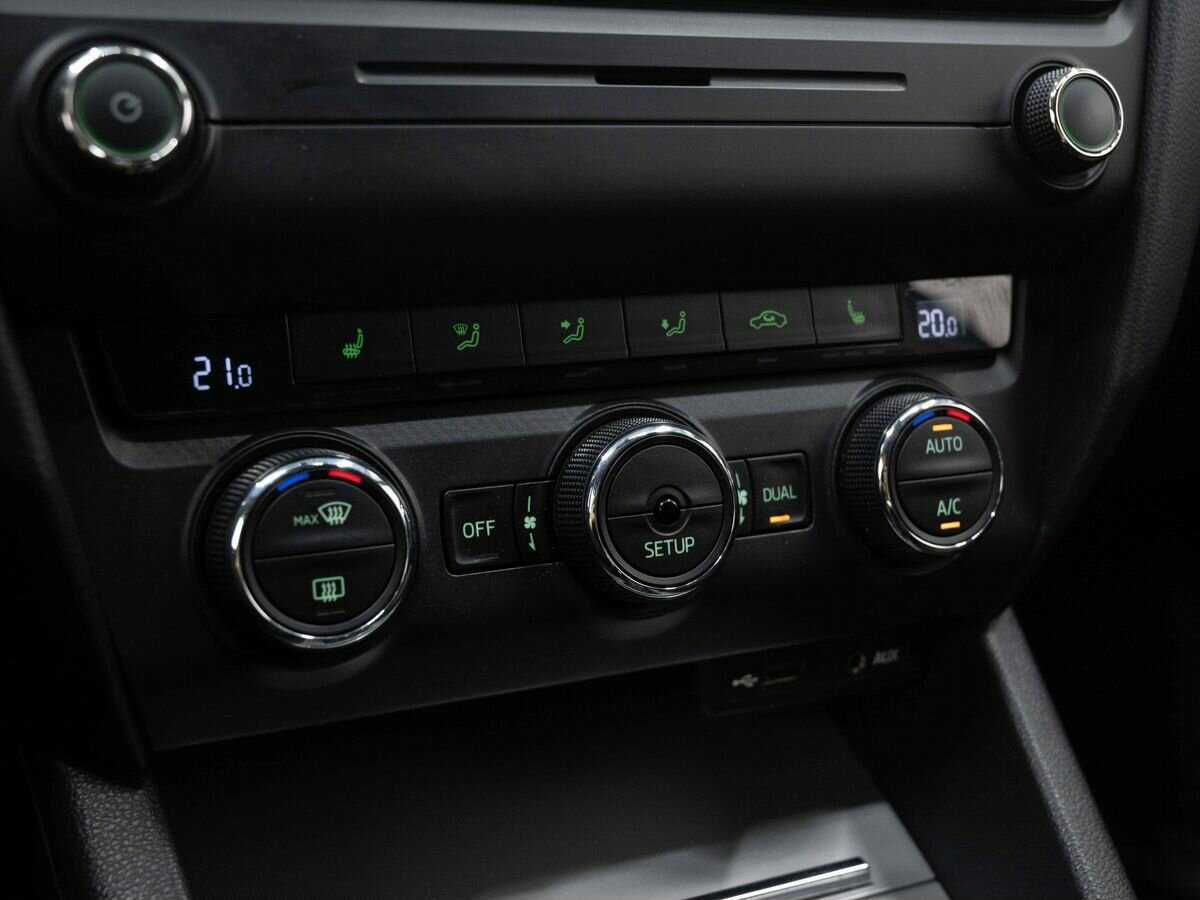 Шкода Октавия б/у, 2013, Роботизированная. Фото: #18