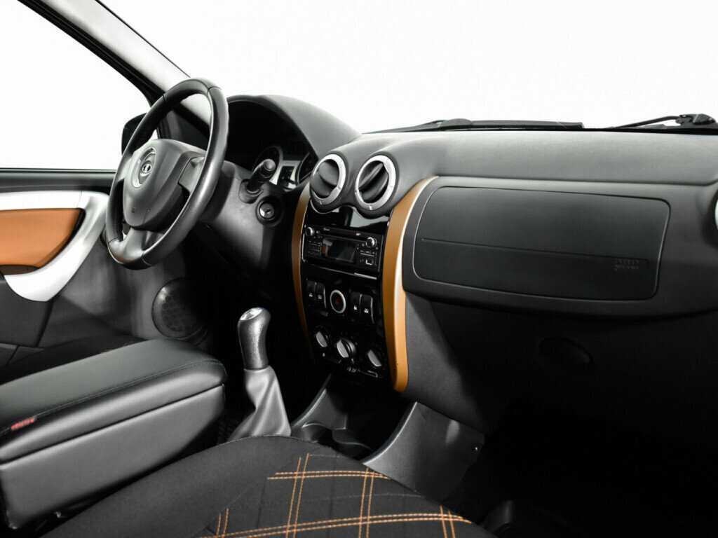 Лада (ВАЗ) Ларгус б/у, 2016, Механическая. Фото: #8