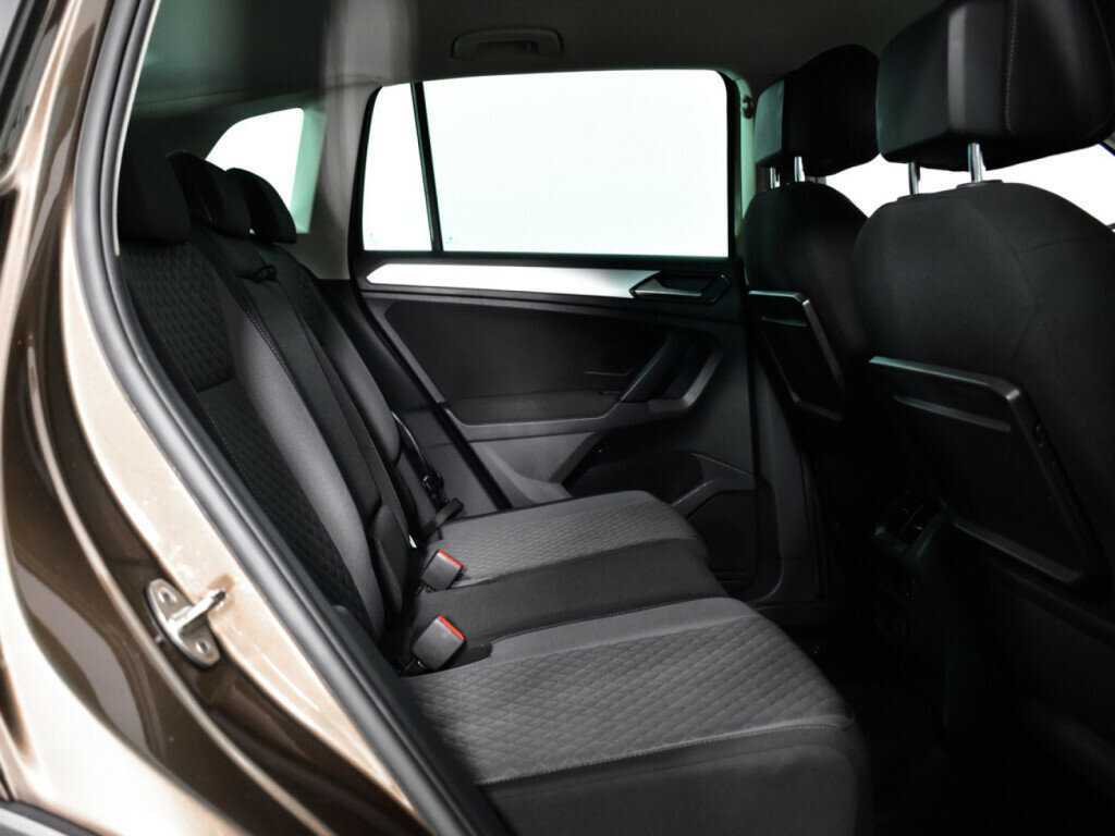 Фольксваген Тигуан б/у, 2017, Роботизированная. Фото: #9