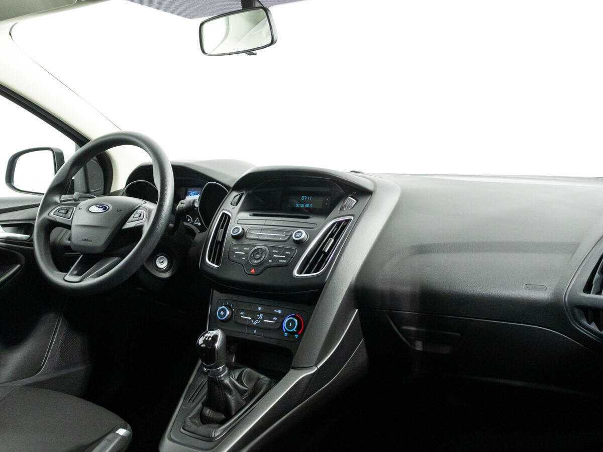 Форд Фокус б/у, 2017, Механическая. Фото: #8