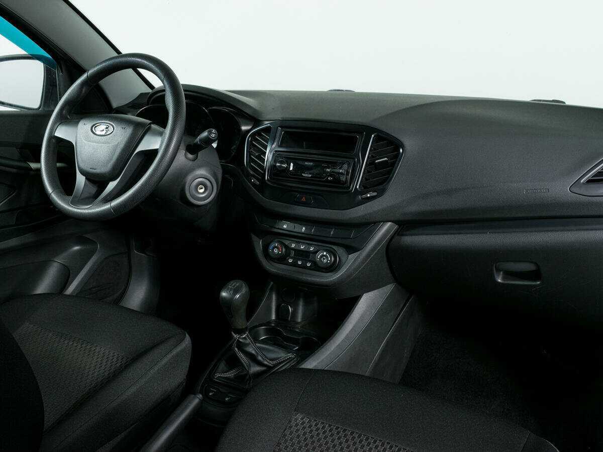 Лада (ВАЗ) Веста б/у, 2017, Механическая. Фото: #8