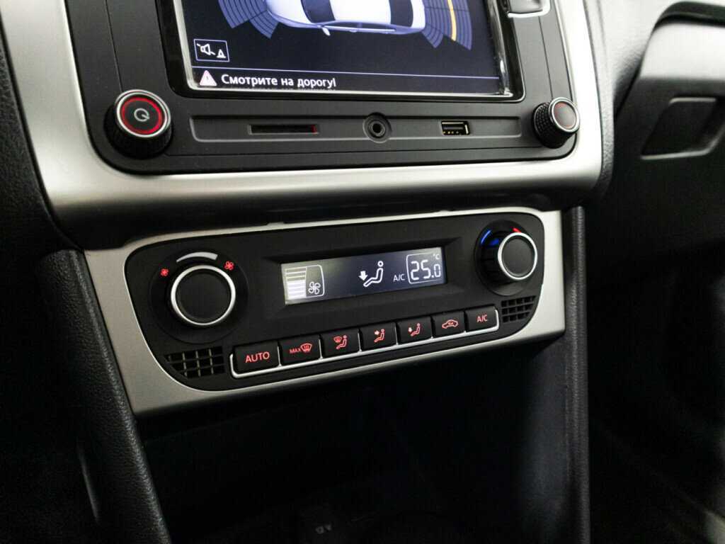 Фольксваген Поло б/у, 2018, Механическая. Фото: #15