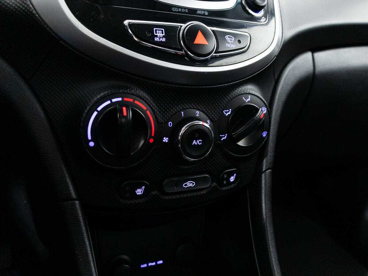 Хендай Солярис б/у, 2014, Автоматическая. Фото: #15