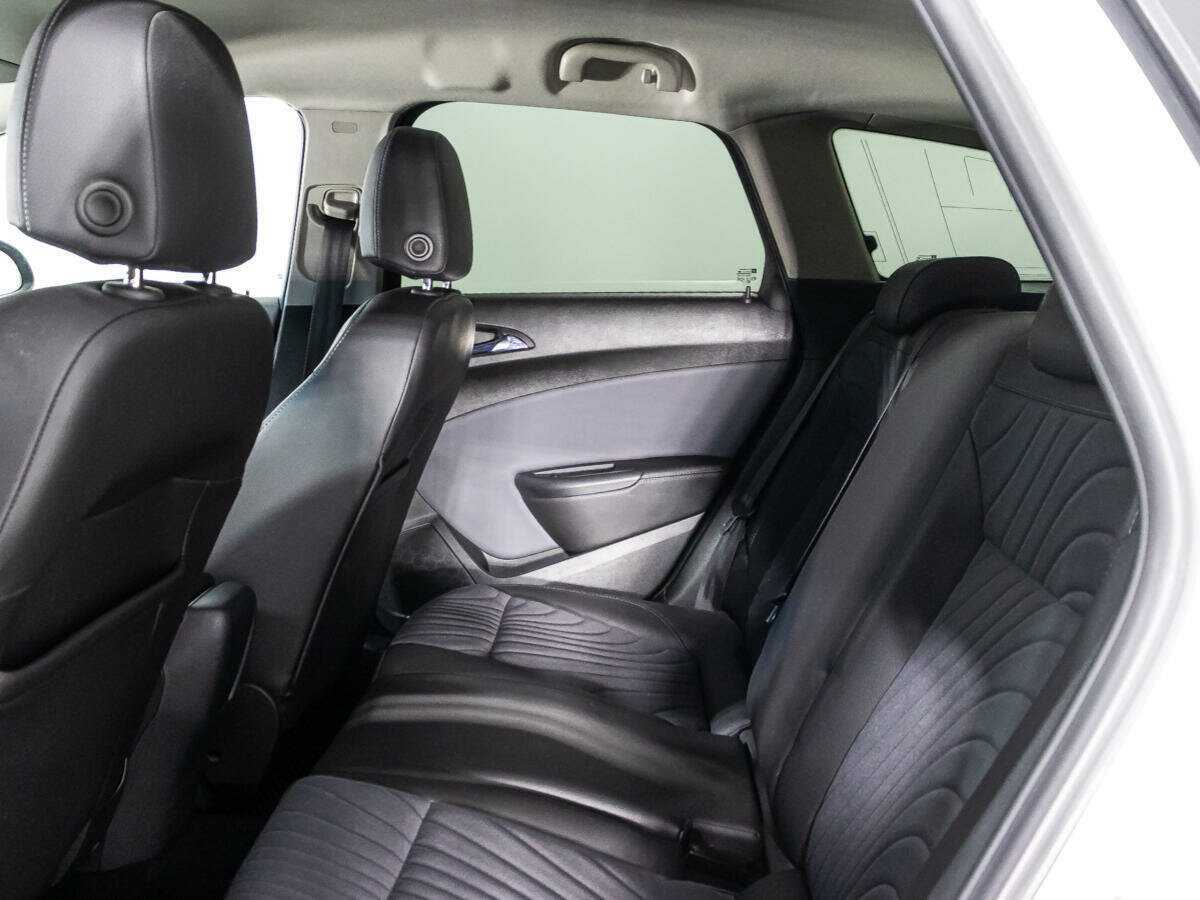 Опель Астра б/у, 2015, Механическая. Фото: #9