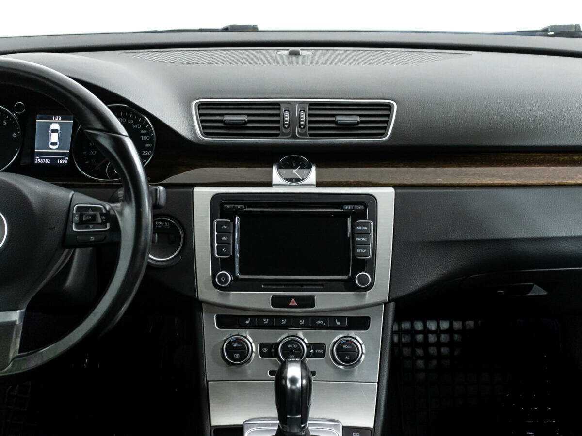 Фольксваген Пассат б/у, 2012, Роботизированная. Фото: #13