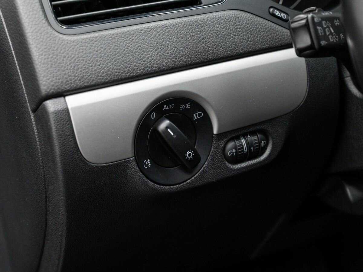 Фольксваген Джетта б/у, 2012, Автоматическая. Фото: #16