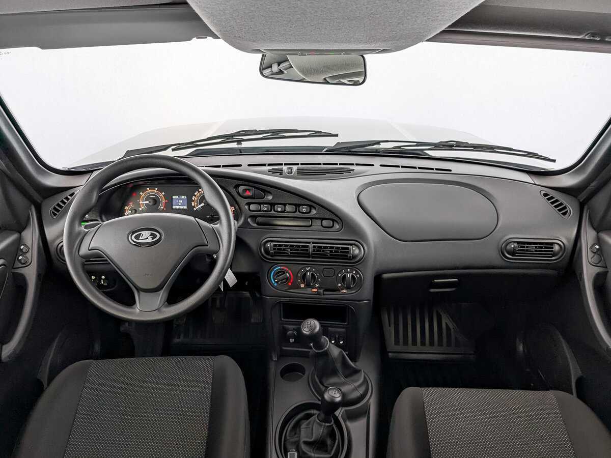 Лада (ВАЗ) Нива б/у, 2024, Механическая. Фото: #13