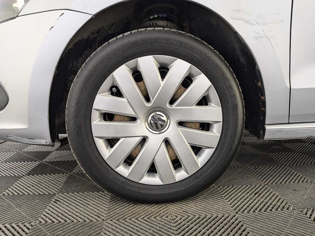 Фольксваген Поло б/у, 2015, Автоматическая. Фото: #11
