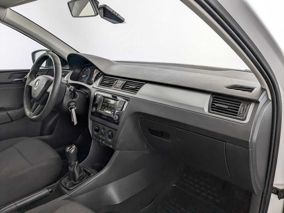 Шкода Рапид б/у, 2017, Механическая. Фото: #10