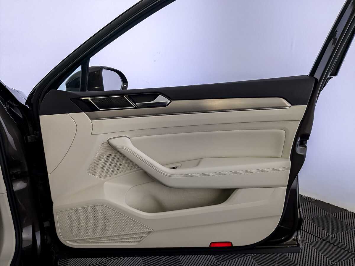 Фольксваген Пассат б/у, 2017, Роботизированная. Фото: #22