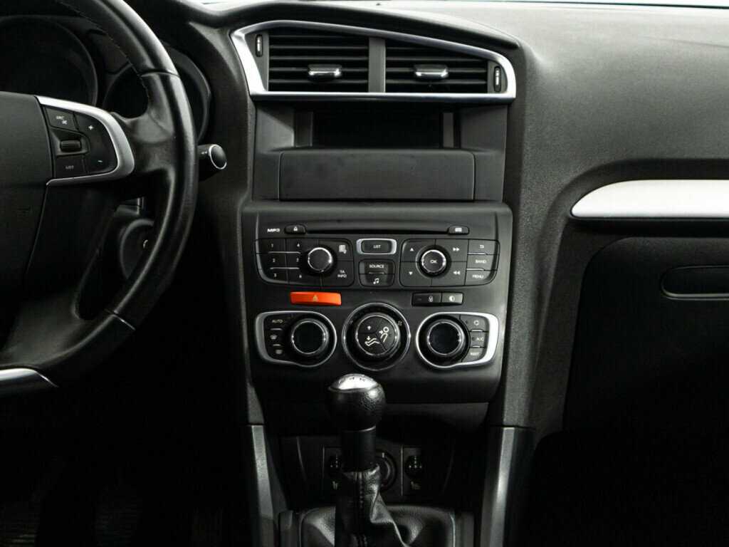 Ситроен Ц4 б/у, 2013, Механическая. Фото: #13