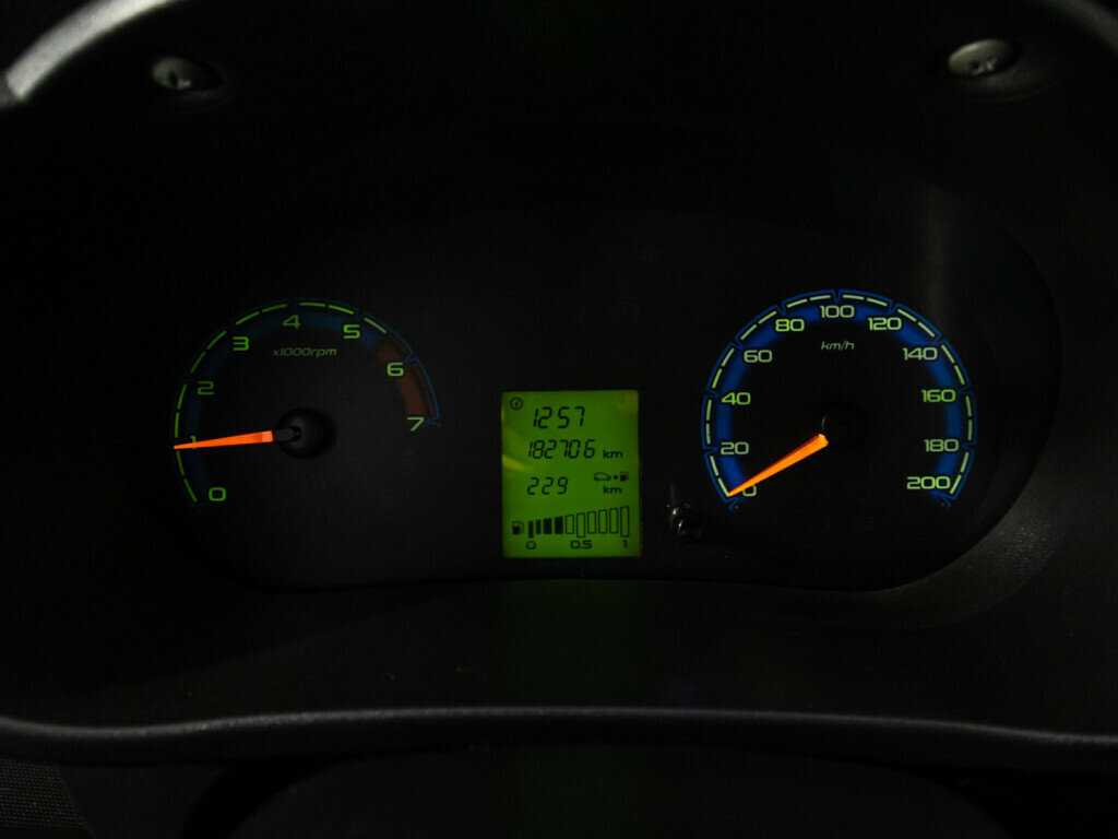 Лада (ВАЗ) Гранта б/у, 2013, Механическая. Фото: #11