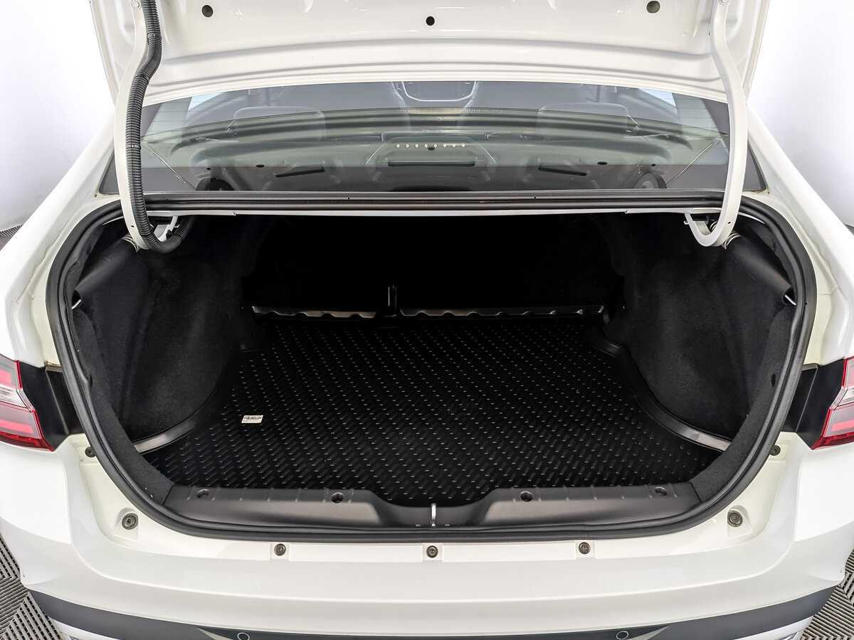 Лада (ВАЗ) Веста б/у, 2024, Механическая. Фото: #9