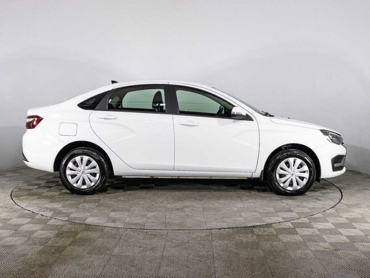 Лада (ВАЗ) Веста б/у, 2023, Механическая. Фото: #3