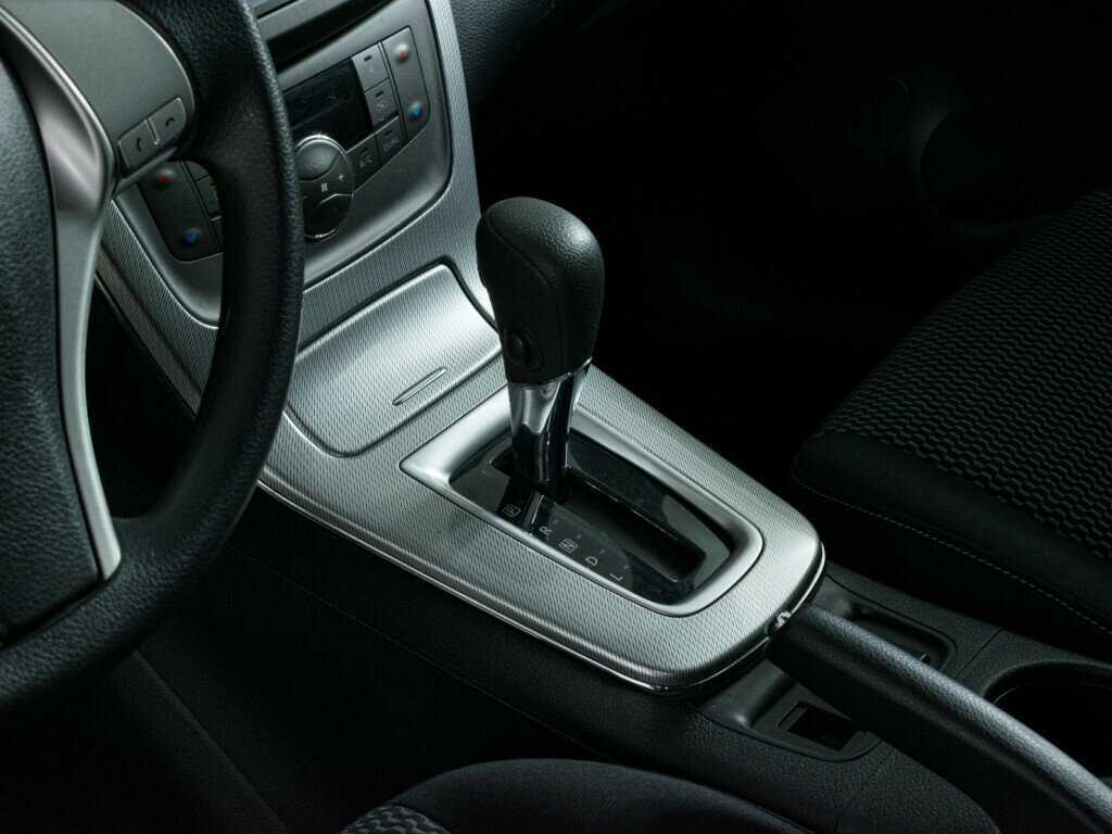 Ниссан Тиида б/у, 2015, Вариатор. Фото: #12