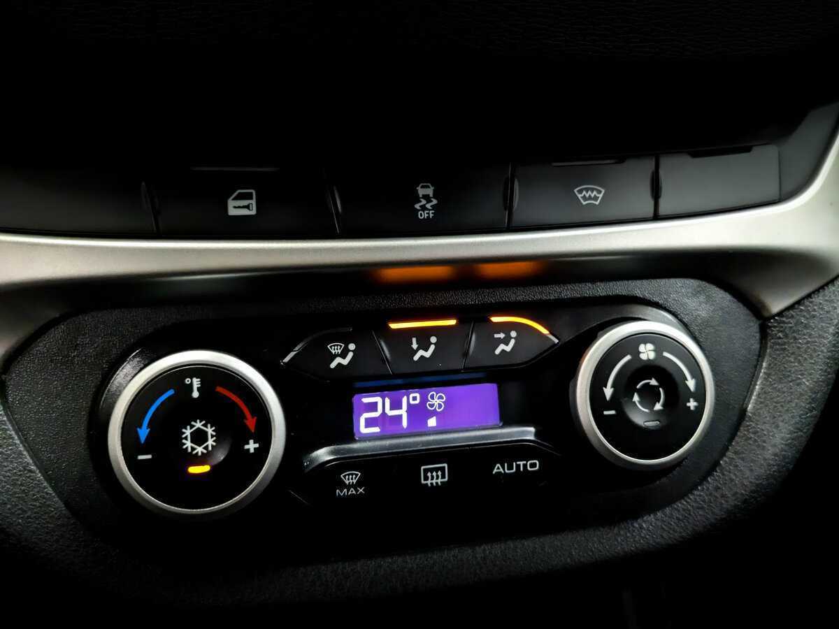 Лада (ВАЗ) Веста б/у, 2019, Механическая. Фото: #25