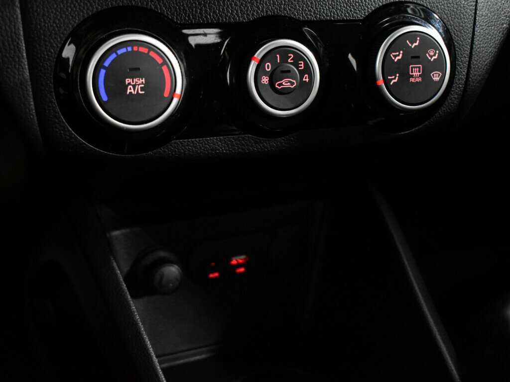 Киа Рио б/у, 2016, Механическая. Фото: #17