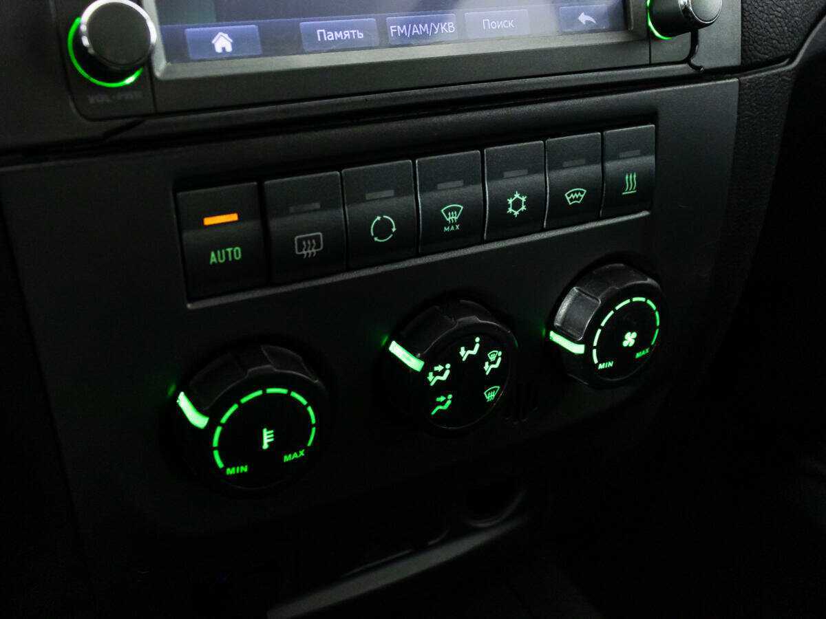 УАЗ Патриот б/у, 2015, Механическая. Фото: #11