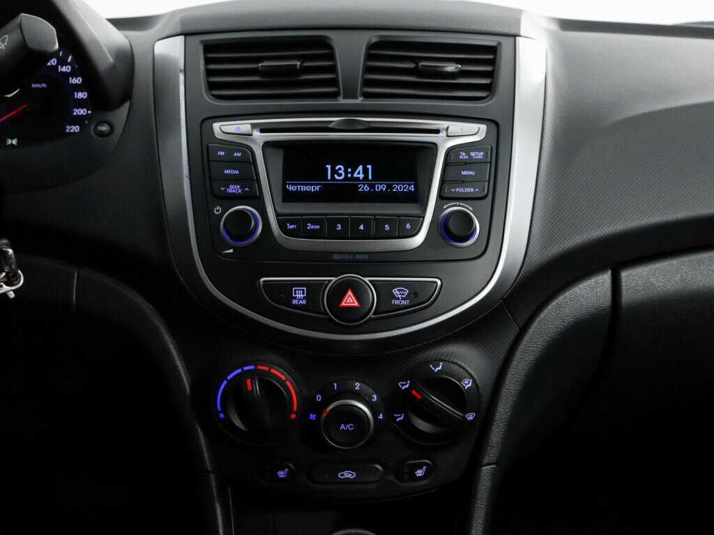 Хендай Солярис б/у, 2015, Автоматическая. Фото: #13