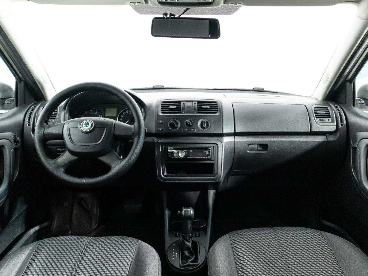 Шкода Фабия б/у, 2012, Автоматическая. Фото: #11