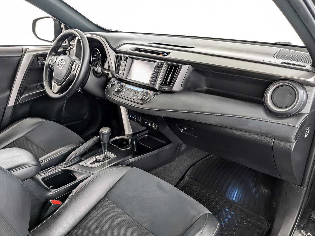 Тойота Рав4 б/у, 2017, Механическая. Фото: #10