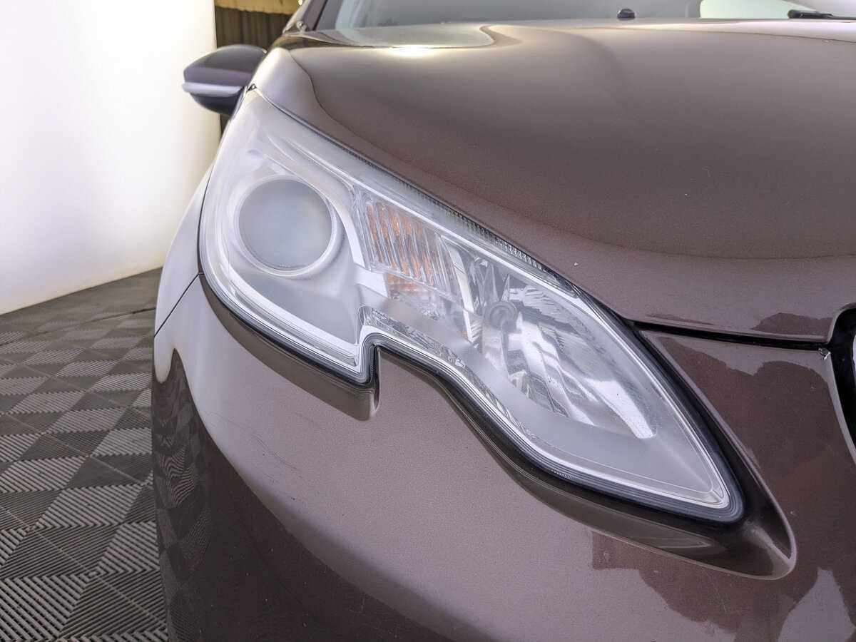 Пежо 2008 б/у, 2014, Автоматическая. Фото: #10