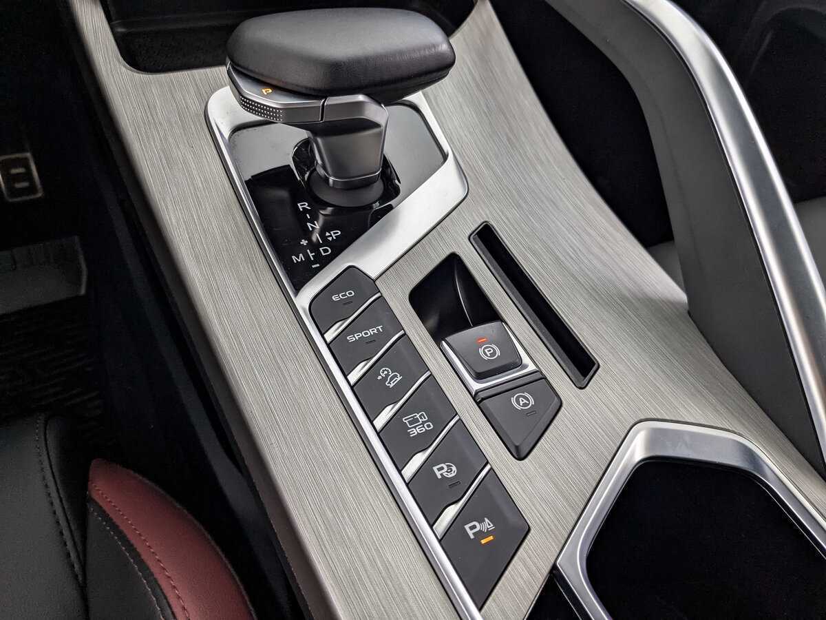 Джили Кулрэй б/у, 2023, Роботизированная. Фото: #18