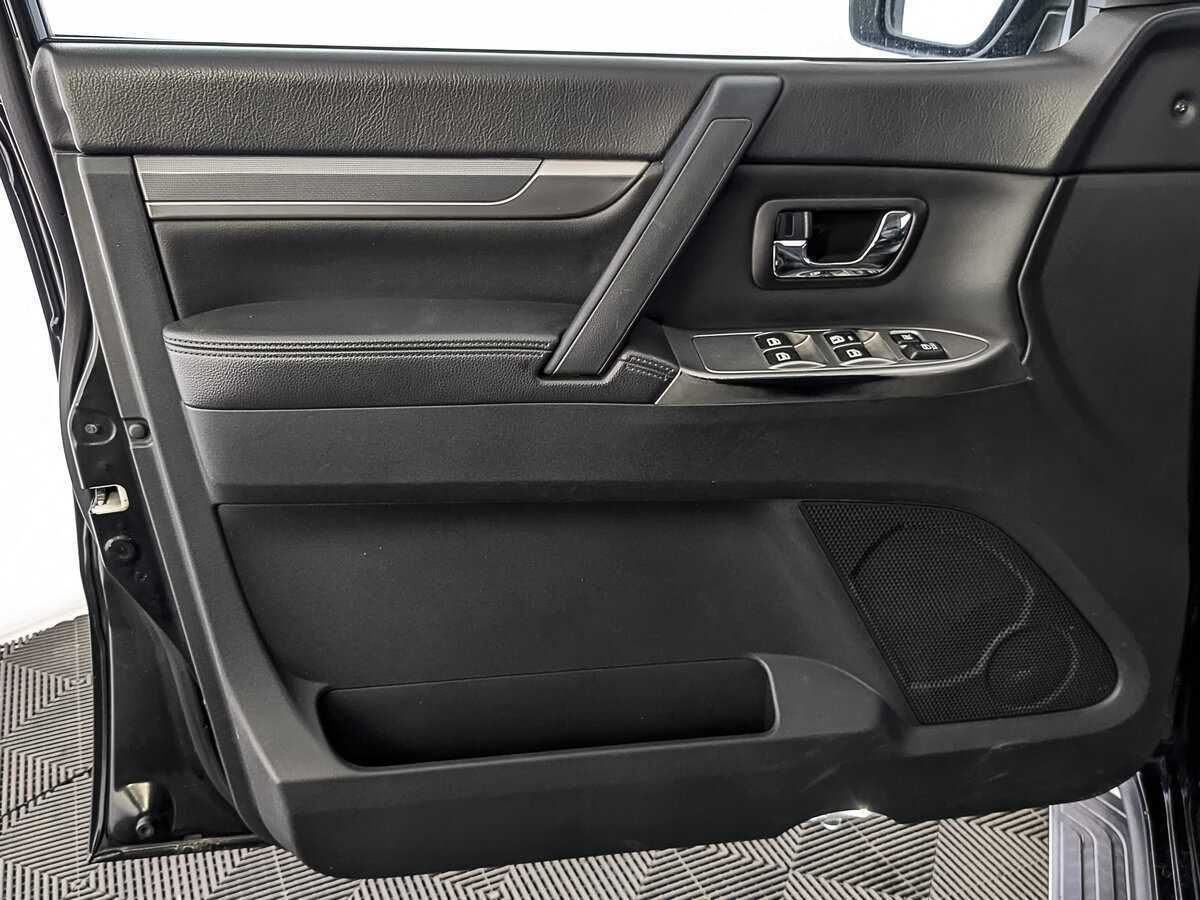 Митсубиши Паджеро б/у, 2013, Автоматическая. Фото: #18