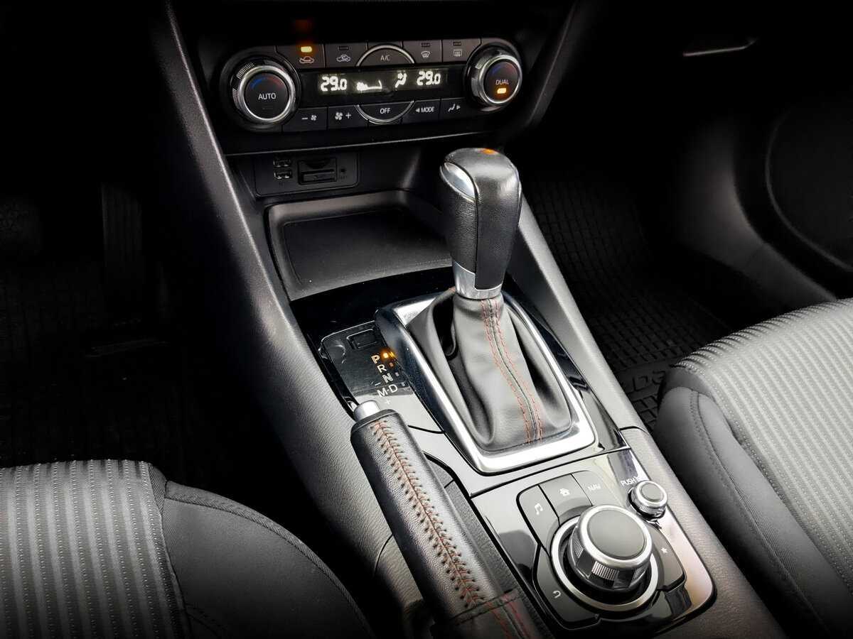 Мазда 3 б/у, 2015, Автоматическая. Фото: #24