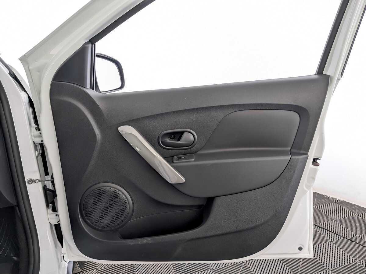 Рено Сандеро б/у, 2021, Механическая. Фото: #21