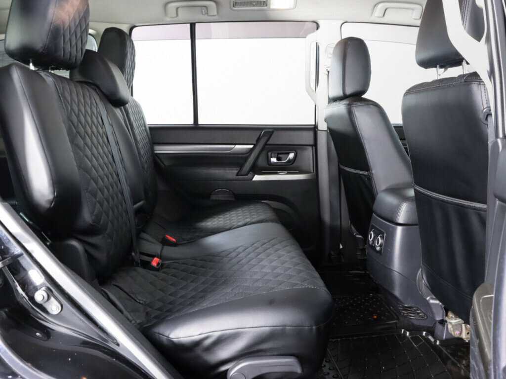 Митсубиши Паджеро б/у, 2013, Автоматическая. Фото: #18