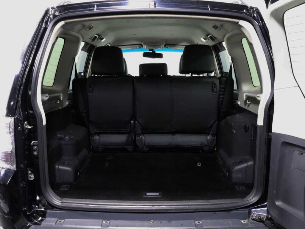 Митсубиши Паджеро б/у, 2013, Автоматическая. Фото: #24