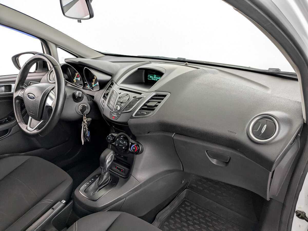 Форд Фиеста б/у, 2017, Роботизированная. Фото: #10