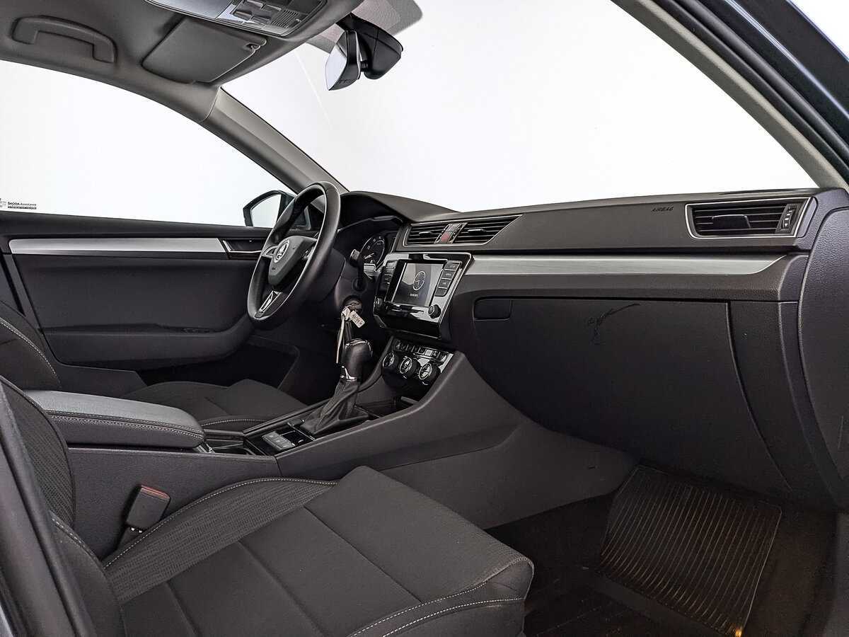 Шкода Суперб б/у, 2019, Роботизированная. Фото: #12