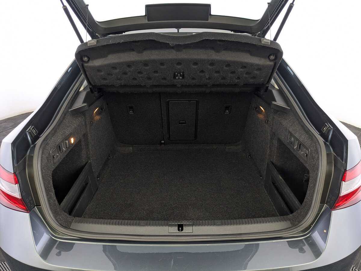 Шкода Суперб б/у, 2019, Роботизированная. Фото: #9