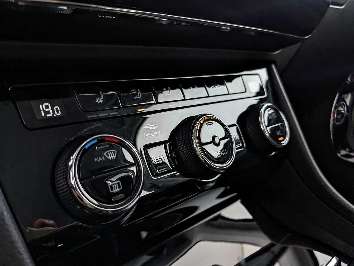 Шкода Суперб б/у, 2019, Роботизированная. Фото: #20