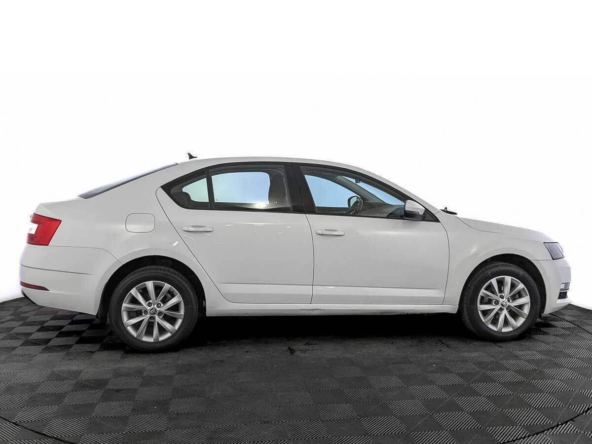 Шкода Октавия б/у, 2017, Роботизированная. Фото: #3