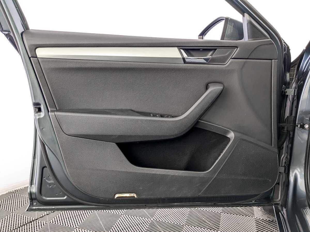 Шкода Суперб б/у, 2018, Роботизированная. Фото: #16