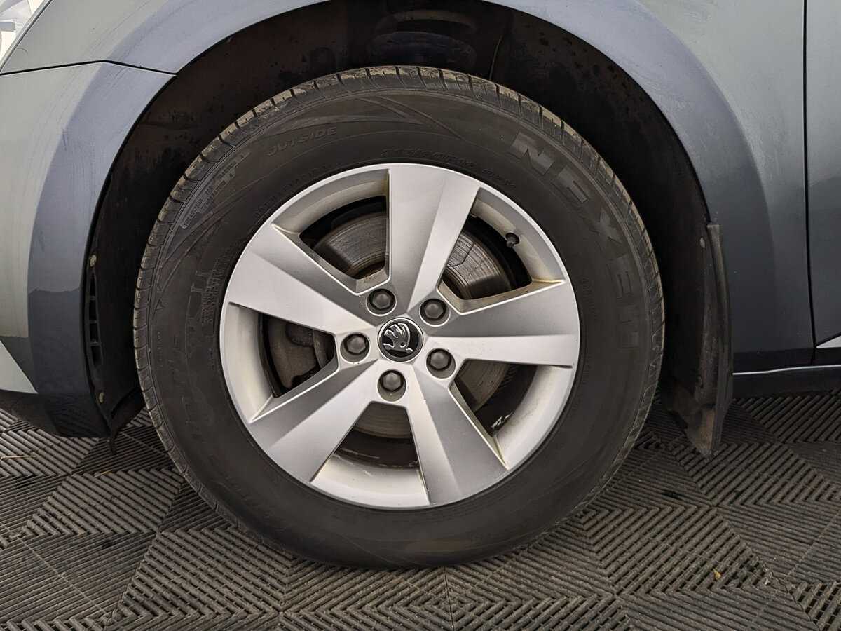 Шкода Суперб б/у, 2018, Роботизированная. Фото: #11