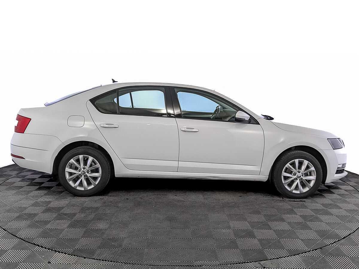 Шкода Октавия б/у, 2019, Механическая. Фото: #3